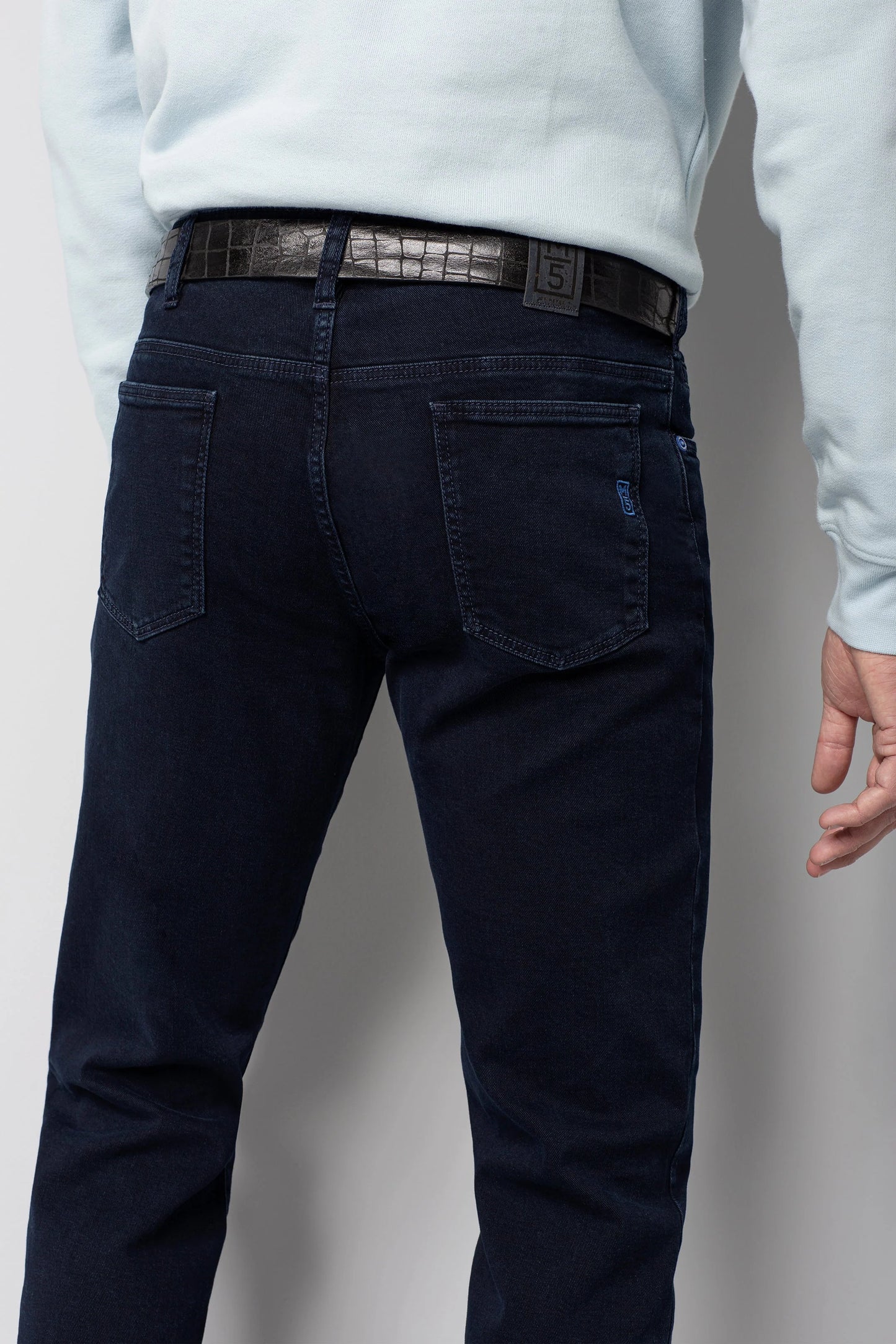 M5 stretch denim jeans