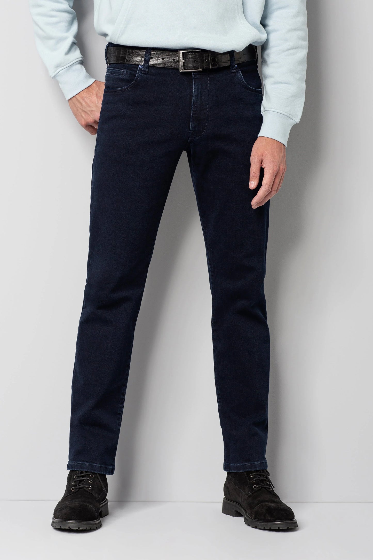M5 stretch denim jeans
